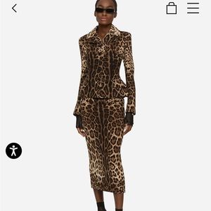 Dolce and Gabbana silk leopard print pencil skirt